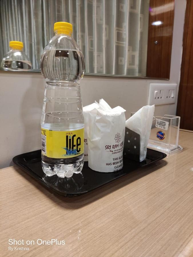 Sri Ram Hotel 蒂鲁内尔维利 外观 照片